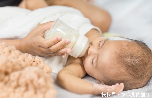 肥胖|女婴15个月36斤,胖的不会走路,网友:15个月孩子到底经历了啥?