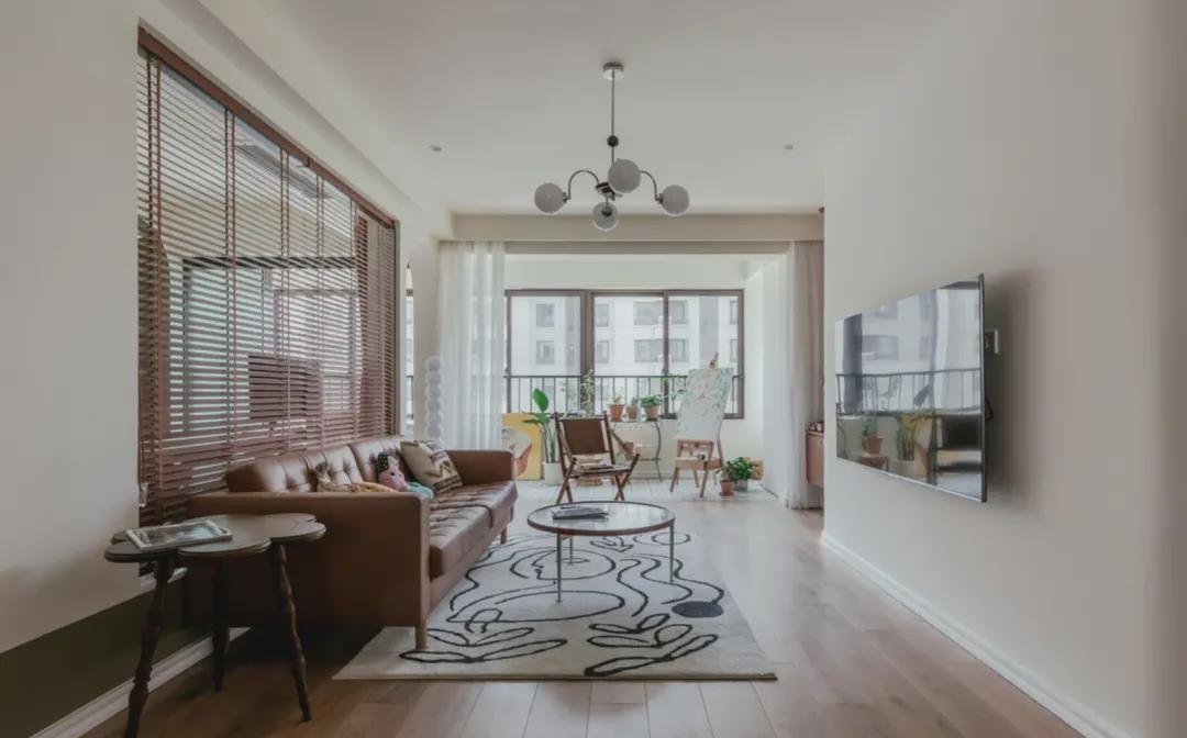 客厅|家里收纳位置少,建议墙体做错位处理,完工后既实用又显气质