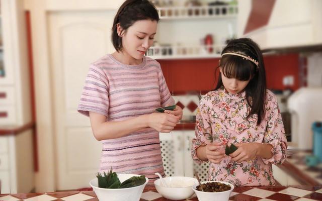 惜字如金|叶一茜晒与女儿聊天记录,森碟惜字如金,网友高冷小女神