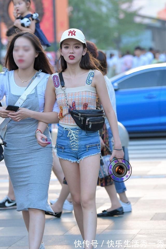 女神 简单方便的打底裤穿出女神气质,展示最美好的风采,精致生动!