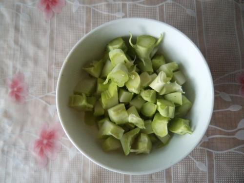 降血糖|此菜是“天然的降糖药”，经常炒菜吃，帮你稳稳控血糖