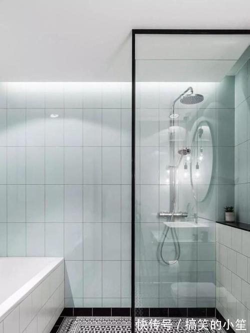 隔断|66㎡两居,以储物柜做隔断,以墨绿和原木配色,实用的文艺范儿