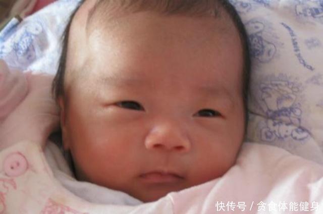 熟悉的人|宝宝睡醒后若有这3个“举动”,说明是个高智商,你家娃中了几个!