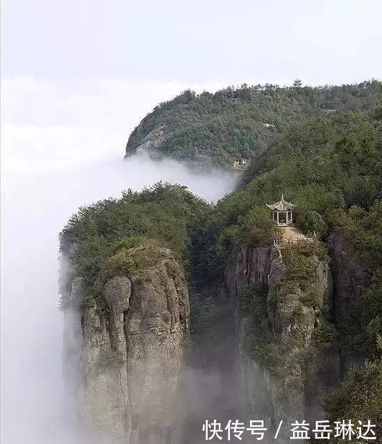 太美了,世界照片今天终于传来,罕见至极,一睹为快