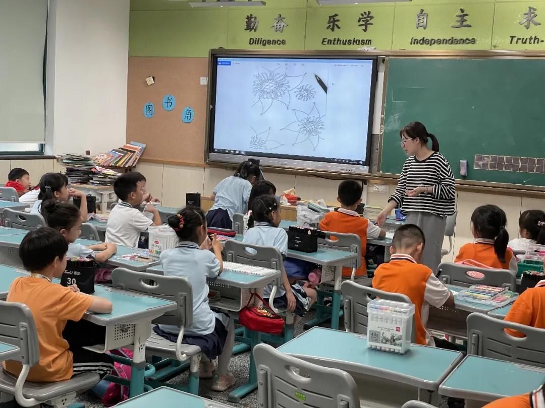 童年|杭州市文三教育集团文苑小学： “双减”之下 “1+X”赋能阅读空间 守护轻盈童年