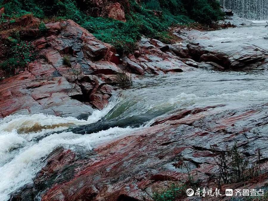 古村落|雨后齐长城下的古村落南栾宫，宛如美丽画卷