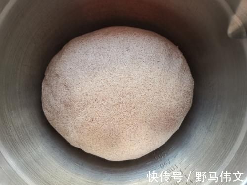 北方人|这面蒸包子,比面粉香比玉米面营养,营养好含钙高老人孩子要多吃
