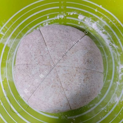 花纹|无糖无油全麦欧包