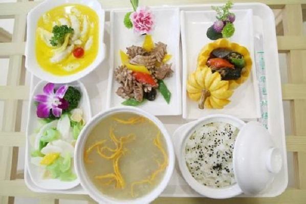 食物|产后坐月子别瞎补,做到“五吃三不吃”,身体恢复快、母乳质量好