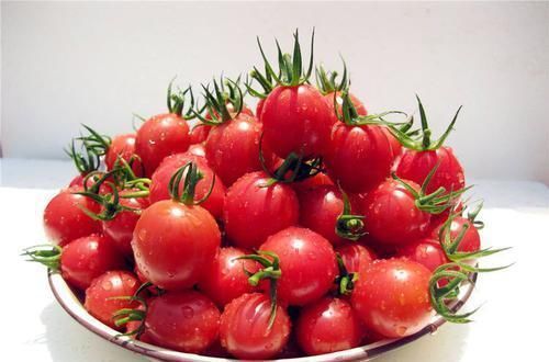 女性到了中年常吃3种食物，软化血管，降压减脂，好处多多