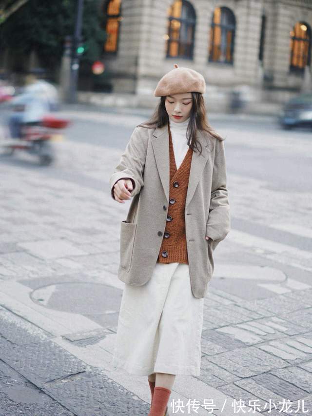 裤子|秋天太适合穿大地色了，大衣搭配直筒裤气质又高级，太喜欢了