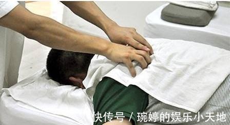 活血止痛膏|肩周炎长期疼痛?骨科专家推荐:这三个动作或许能帮你缓解!