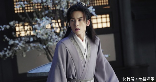 同是凭《山河令》出圈,龚俊综艺代言不断,张哲瀚却很低调