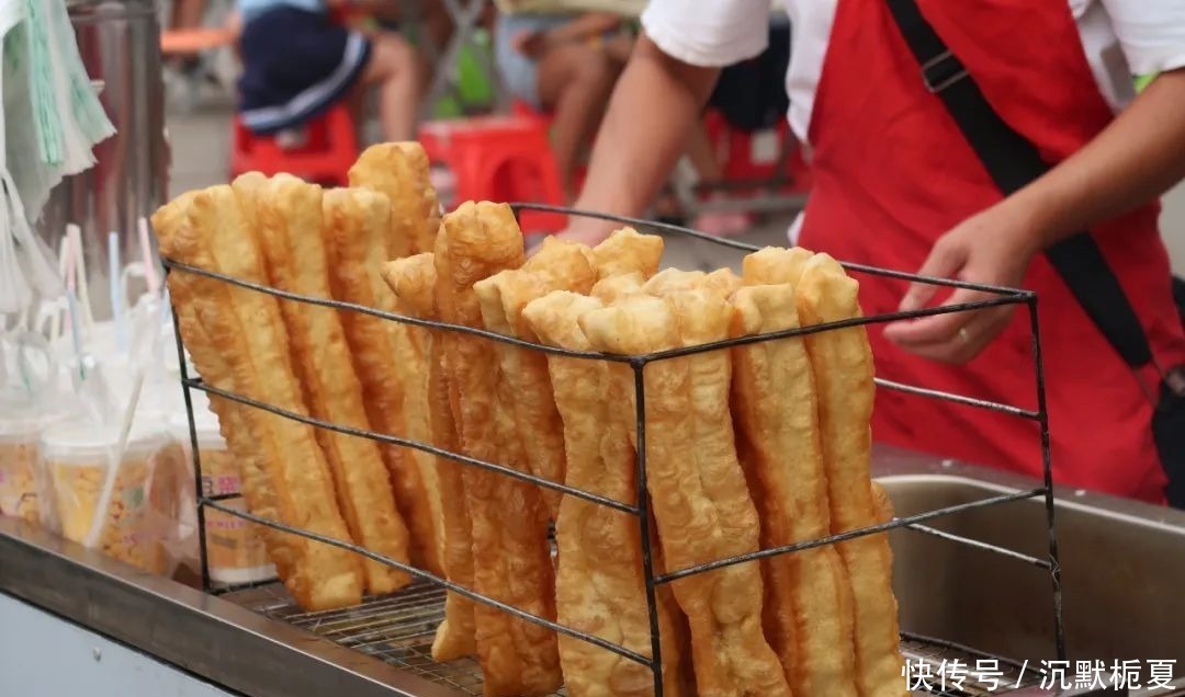 一个“2元”早餐摊,出摊5小时收入1500块,虽累却比上班强