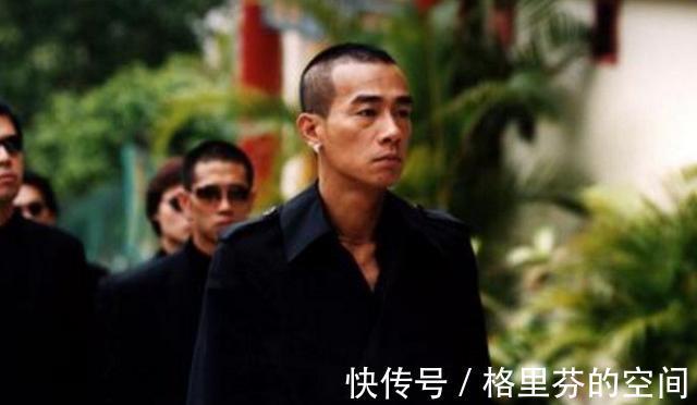 黄贯中|13岁辍学打工，18岁为人伴舞，54岁的陈小春跟电影里很不一样