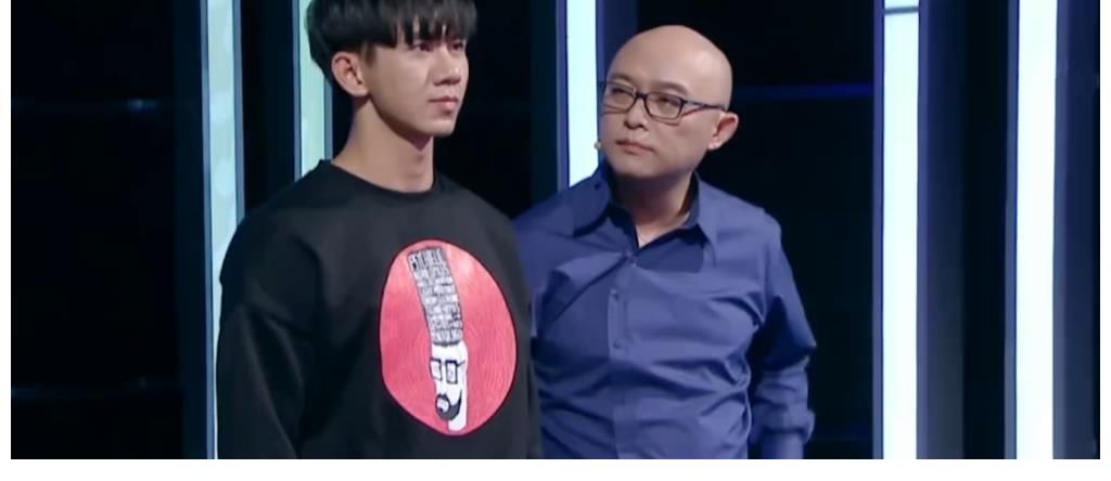 特種兵未露面就連爆五盞燈，創(chuàng)非誠史上爆燈記錄，孟非：燈壞了嗎