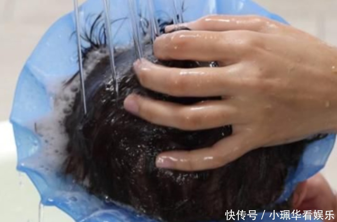 脱发|女孩子洗头时养成3个“好习惯”，头发5天不出油，脱发也会减少