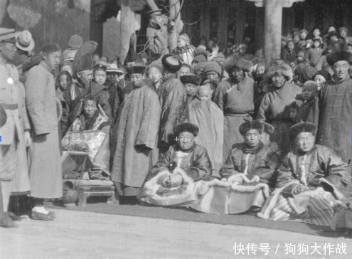 剃头匠|这才是真实的民国:图3是袁世凯的“托”,图6八旗妇女撞脸马云