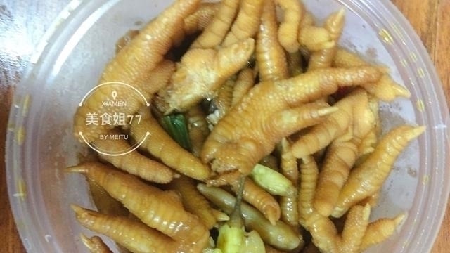 老公请同事来家里吃饭，花650元准备8道菜，同事却说下次不敢来