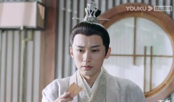 琉璃美人煞褚璇玑逃婚后恢复战神记忆,气质大变,和禹司凤成亲