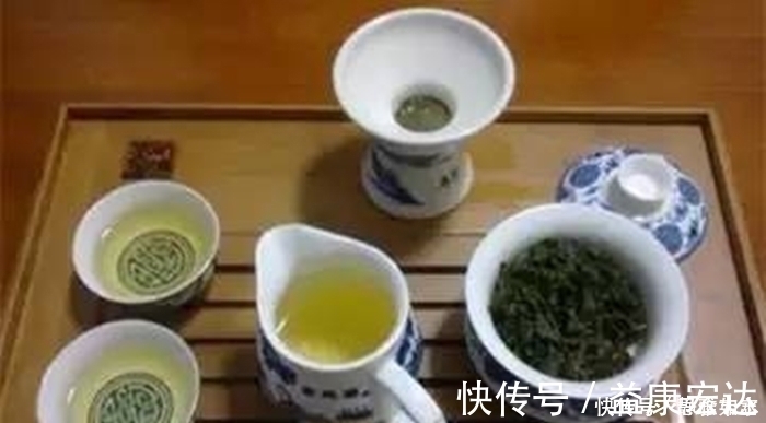 高血压|患有高血脂、高血压、高血糖的人喝什么茶或者用什么泡水喝最好?