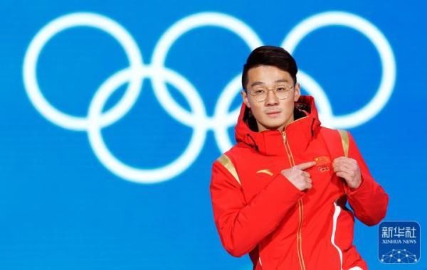 李文龙|短道速滑——男子1000米奖牌颁发仪式