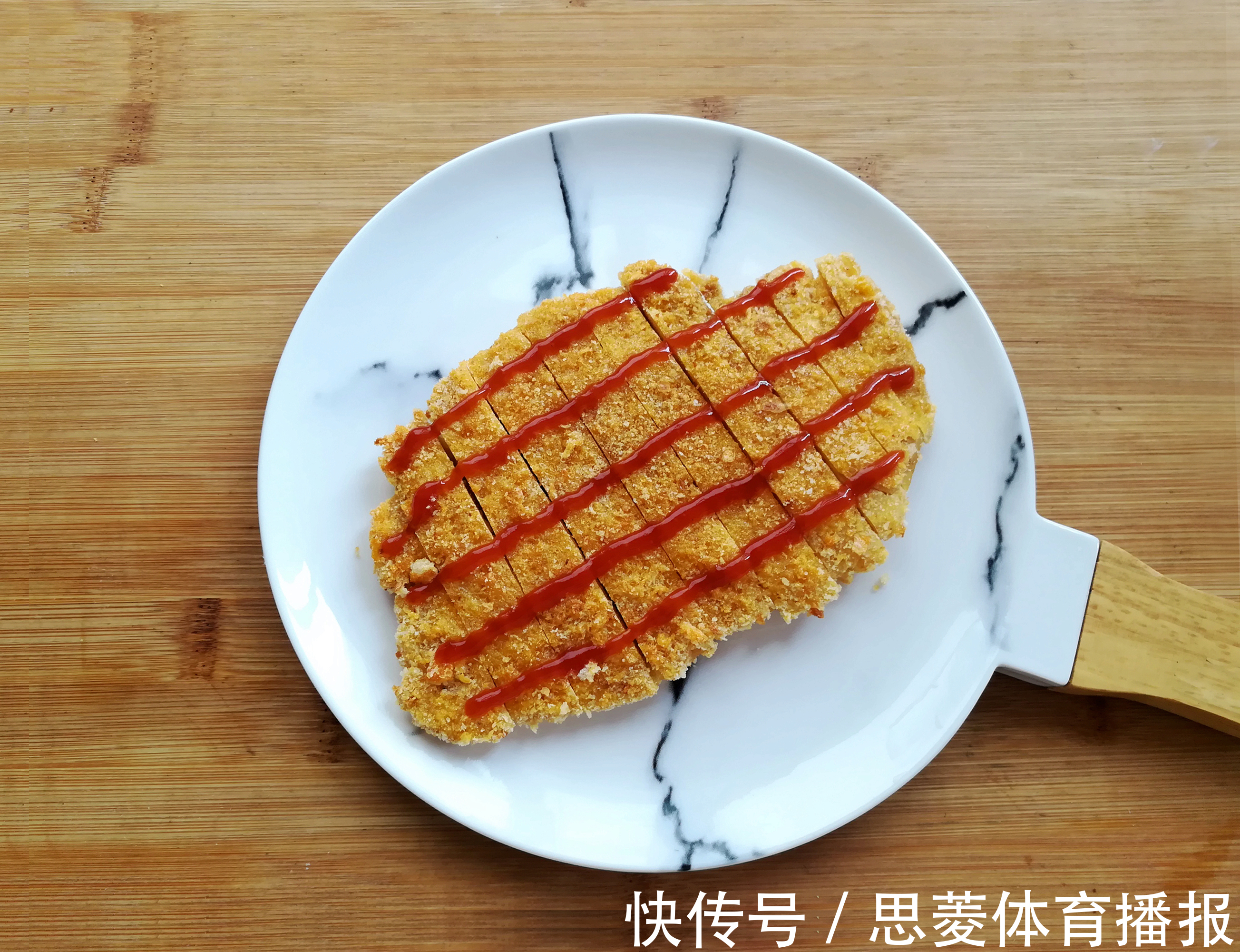 鸡排|不用油炸的香酥鸡排，操作简单，一个烤箱就能做，少油更健康