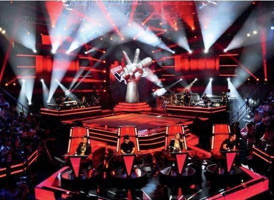 他是搖滾教父,出道30年與妻子丁克17年,52歲坐輪椅演唱