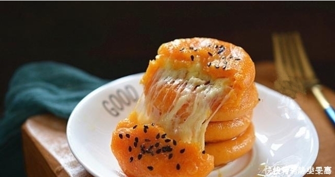 红薯怎么做才好吃，让大厨教你秘诀，内嫩外酥，家人都爱吃