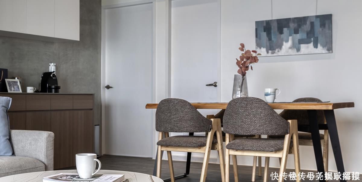 品味四讲|一个人的80㎡小家,极简又高级,一进门就被迷住