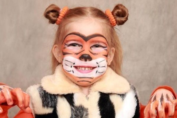 女儿身上有这3个缺点,父母别着急纠正,长大后说不定更有出息