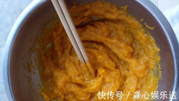 南瓜的又一种好吃的做法，松软香甜，上桌就被家人横扫一空