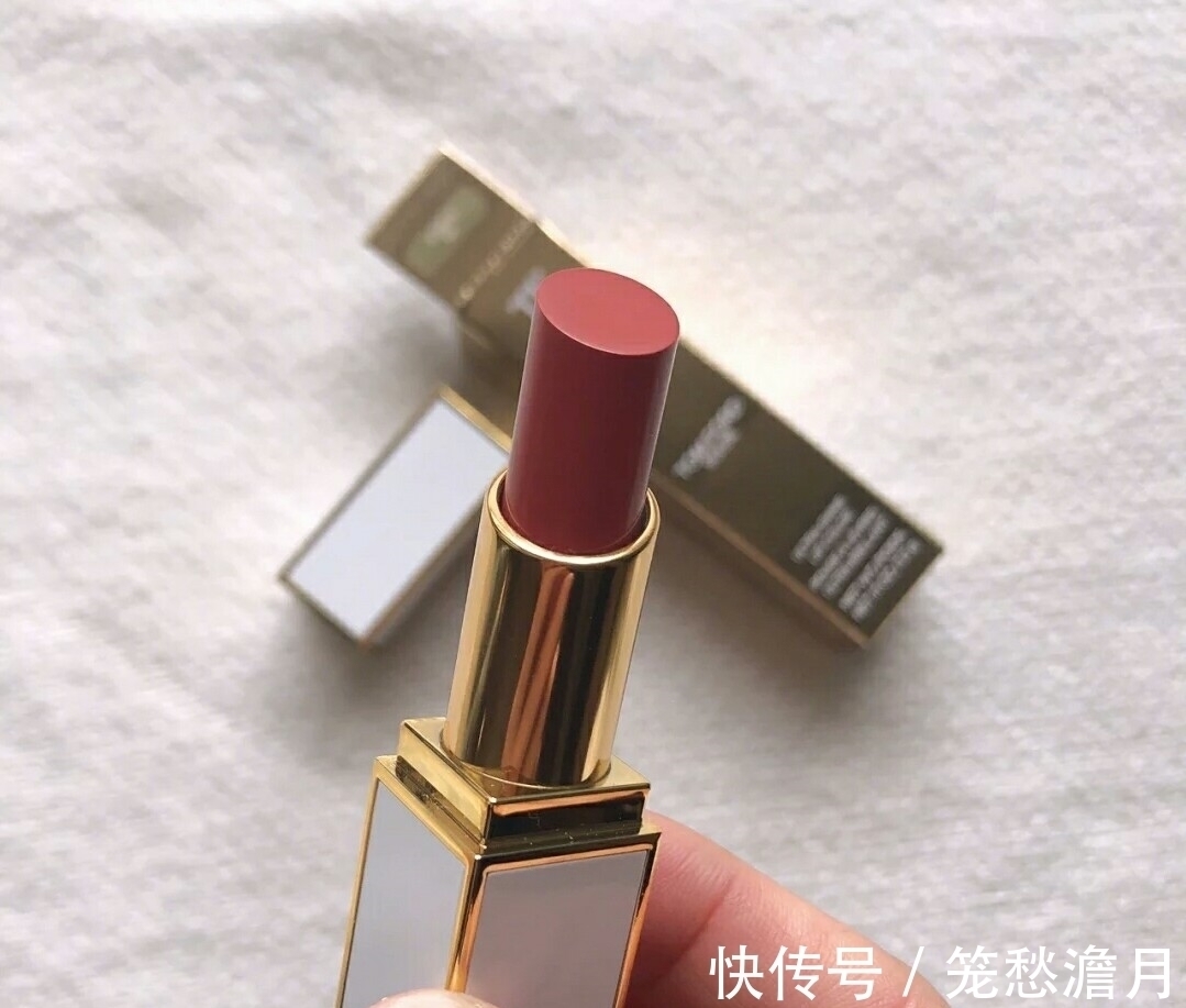 TF 冷门却好看的宝藏口红：YSL玫瑰酒红色复古，TF肉桂奶茶色温柔