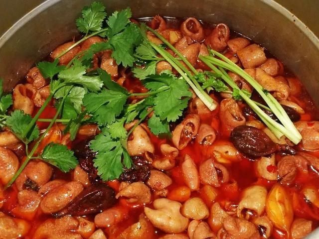 来碗红烧肥肠,立马荡气回肠