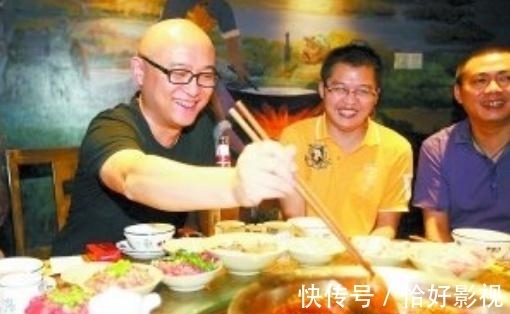 黄晓明|陈赫孟非黄晓明陪网红吃饭?吃的不仅是饭,更是出现在年轻人面前的机会