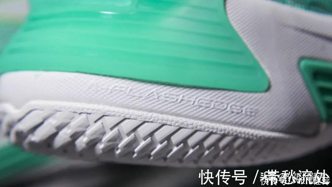 鞋面 不输狂潮3的安踏支线!横扫3能让要疯再疯狂一次吗?