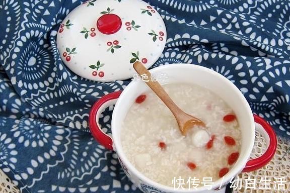 糯米酒|看阿姨晒早餐，她15年不变的模样，我很惊讶：就是这样吃出来的啊