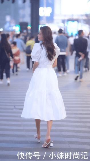 动人|时尚穿搭:小姐姐爱穿优雅泡泡袖公主裙,秒变清纯动人长发公主
