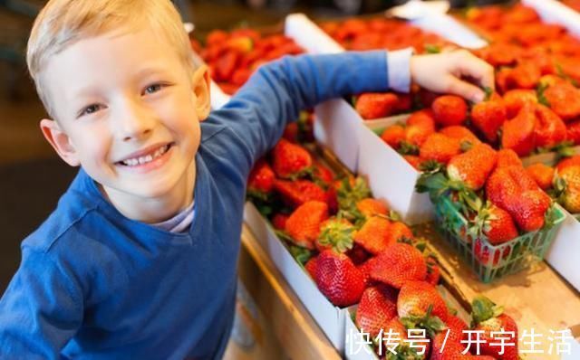 毛毯|孩子幼儿园毛毯被偷,宝妈在单元楼口立牌,没一句脏话却句句扎心