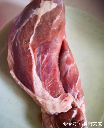 买羊肉，“前腿”好还是“后腿”好？肉贩：区别太大，买错不划算