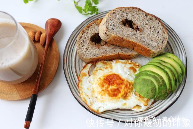 万能的面包做早餐，7天不重样，15分钟搞定，比路边摊还好吃