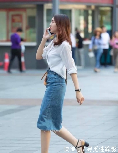 高跟鞋|街拍:图3长发美女吊带裙配高跟鞋图5时尚少女破洞牛仔裤