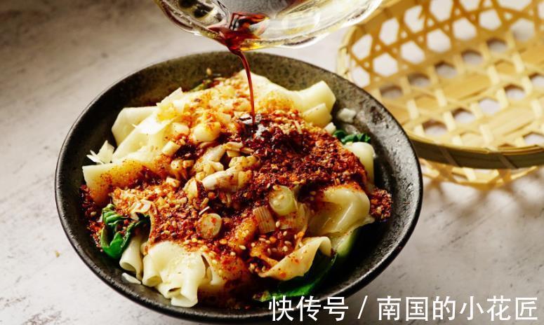 中伏|中伏吃面条,教您2种做法,简单省事,好吃不烫嘴,适合天热吃