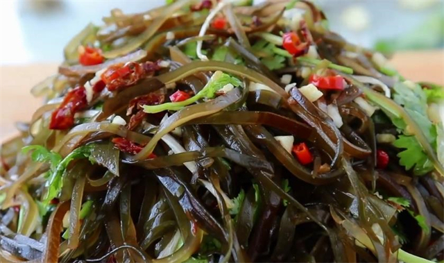 大脖子病|凉拌海带丝,很多人第一步就做错了,1个小技巧,脆嫩爽口无腥味