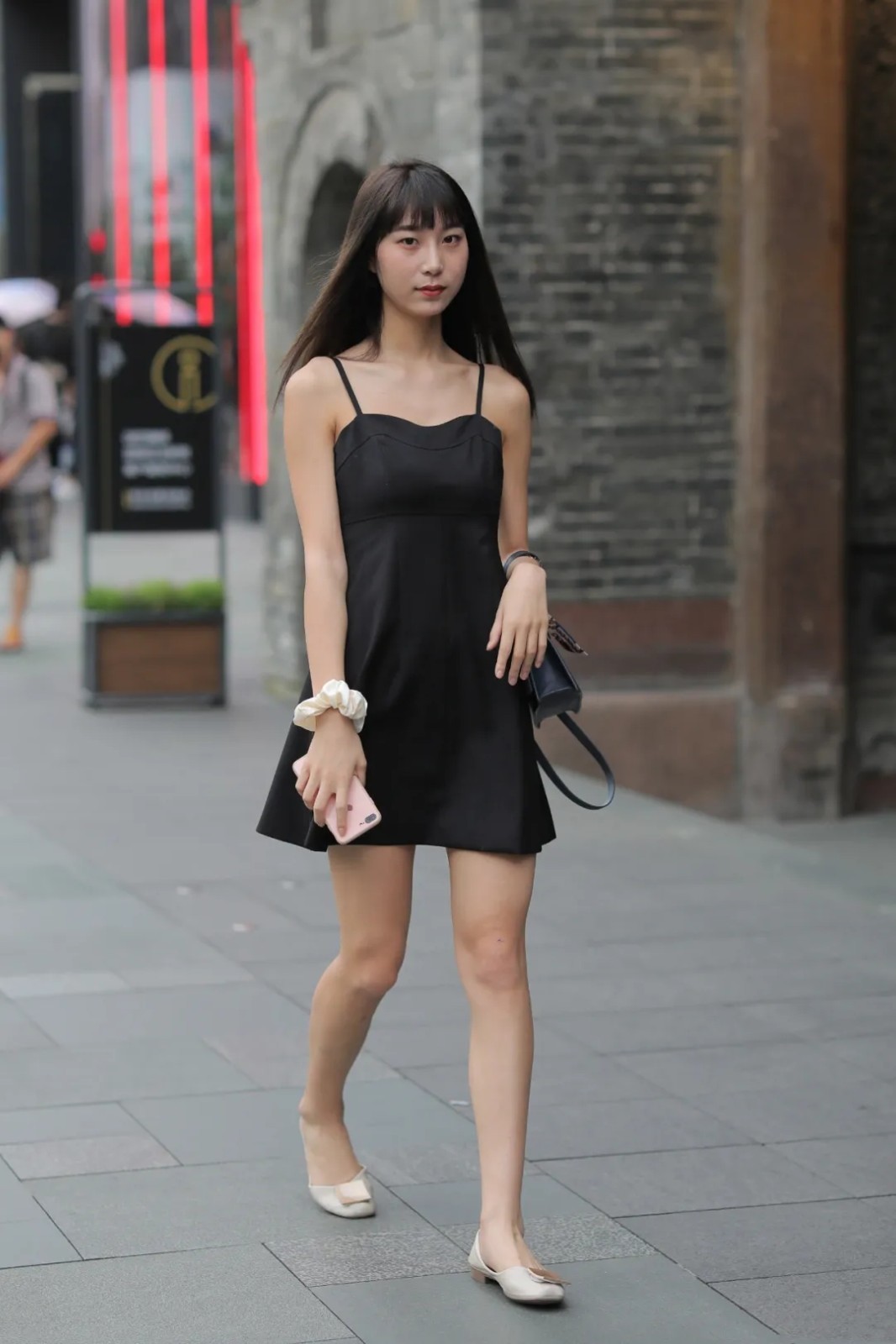 大气场 具有强大气场和精致感的穿法,时髦又大方,相当具有吸引力