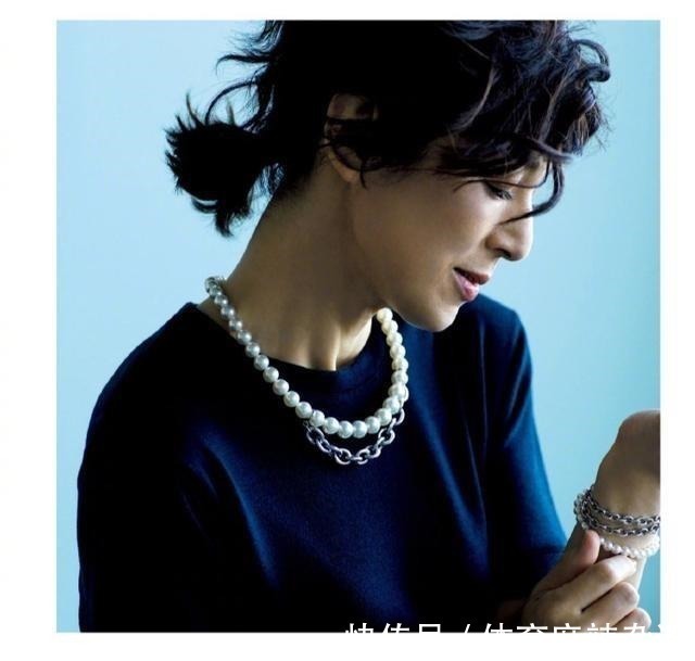 线条 女人过了40岁尽量别留长发!推荐这3款发型,减龄又显气质