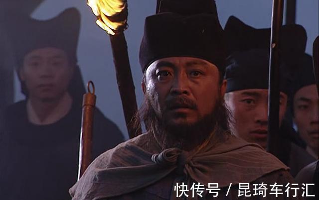 杨角风&赤发鬼刘唐：脑袋被门挤了的头号江湖混子，生来可笑，死后可悲