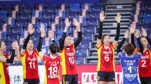 中局|一场3-0完胜过后，上海女排再夺排超季军，如何评价沪辽两队表现