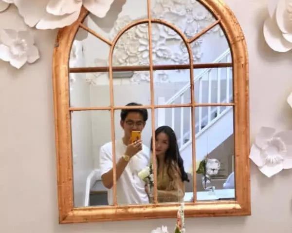 女朋友|变形计他被称“最富主人公”，父母身价上亿，女朋友才是重点