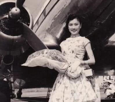 杜月笙|杜月笙追求女人不靠武力,用一小事吃透母女三人,好手段